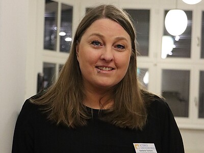 Stefanie Tschorn